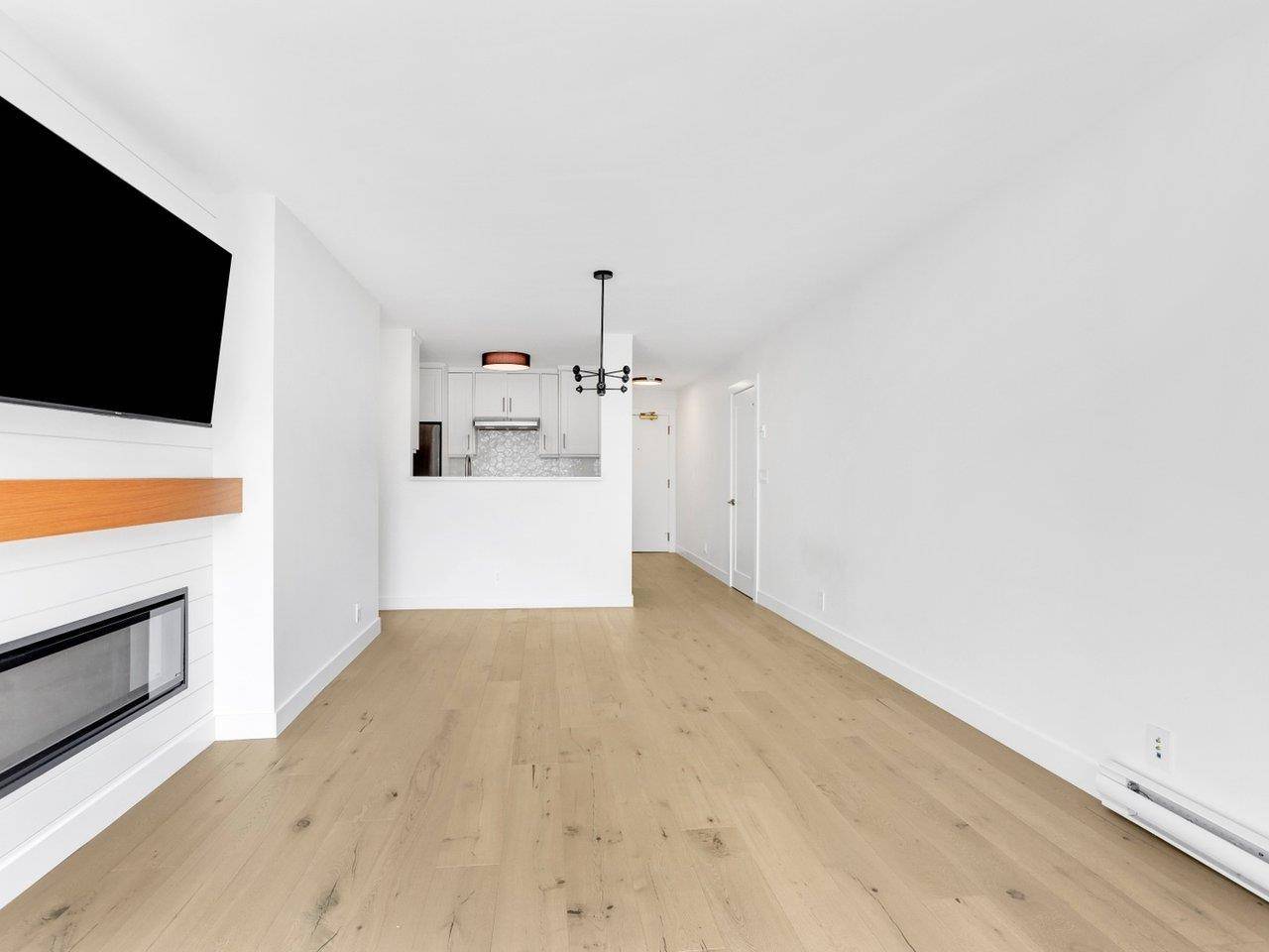 Vancouver, BC V5Z 4K4,2668 Ash ST #605