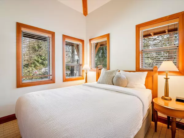 Whistler, BC V8E 0Z4,4867 Casabella CRES #C