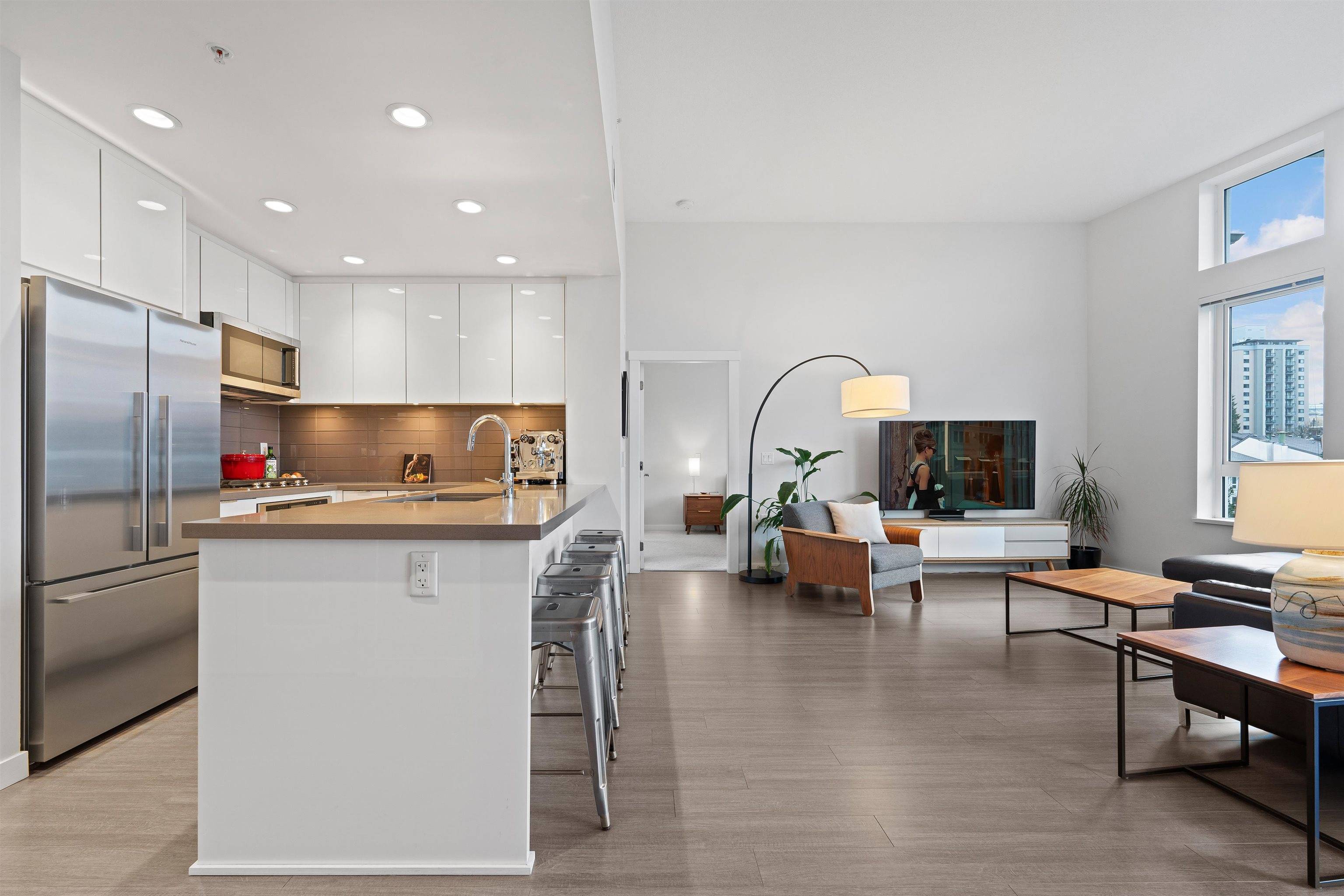 North Vancouver, BC V7M 3G8,255 W 1st ST #521