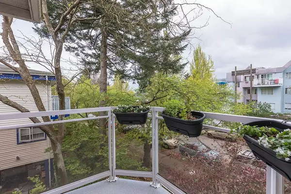 Vancouver, BC V5N 1L7,1610 E 5th AVE #301
