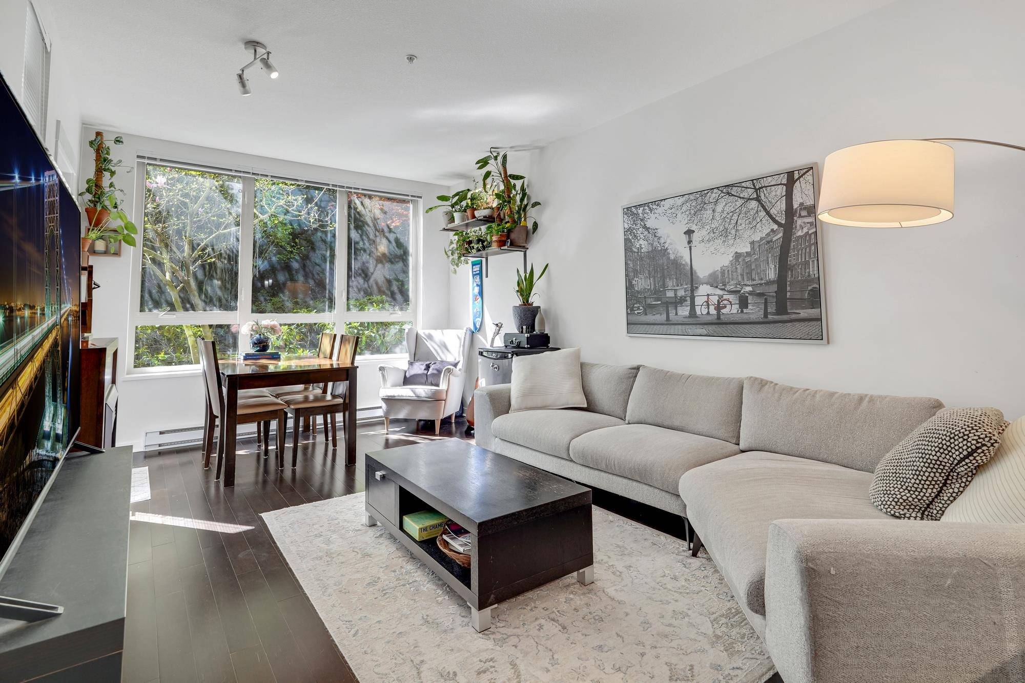 Surrey, BC V3Z 5K3,15918 26 AVE #123