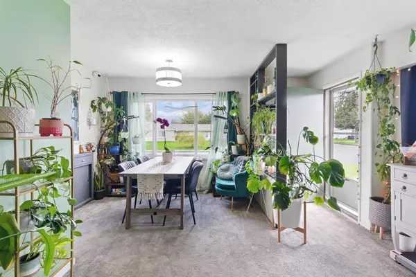 Chilliwack, BC V2P 4Y3,8687 Elm DR