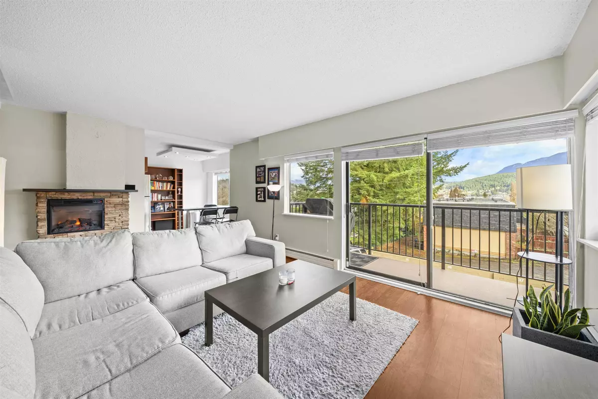 Port Moody, BC V3H 2P1,195 Mary ST #110