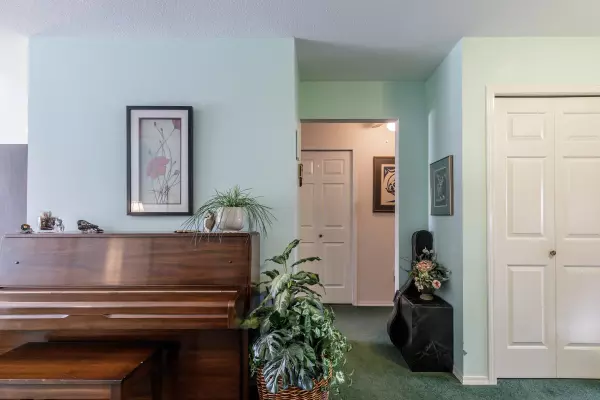 Abbotsford, BC V2T 5T7,32691 Garibaldi DR #23