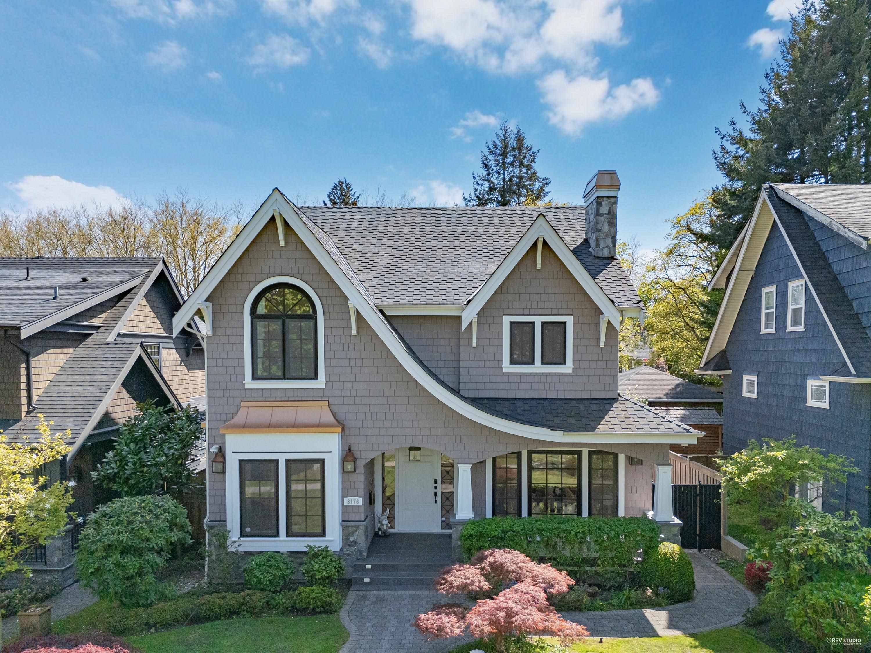 Vancouver, BC V6N 2M8,3176 W 35th AVE