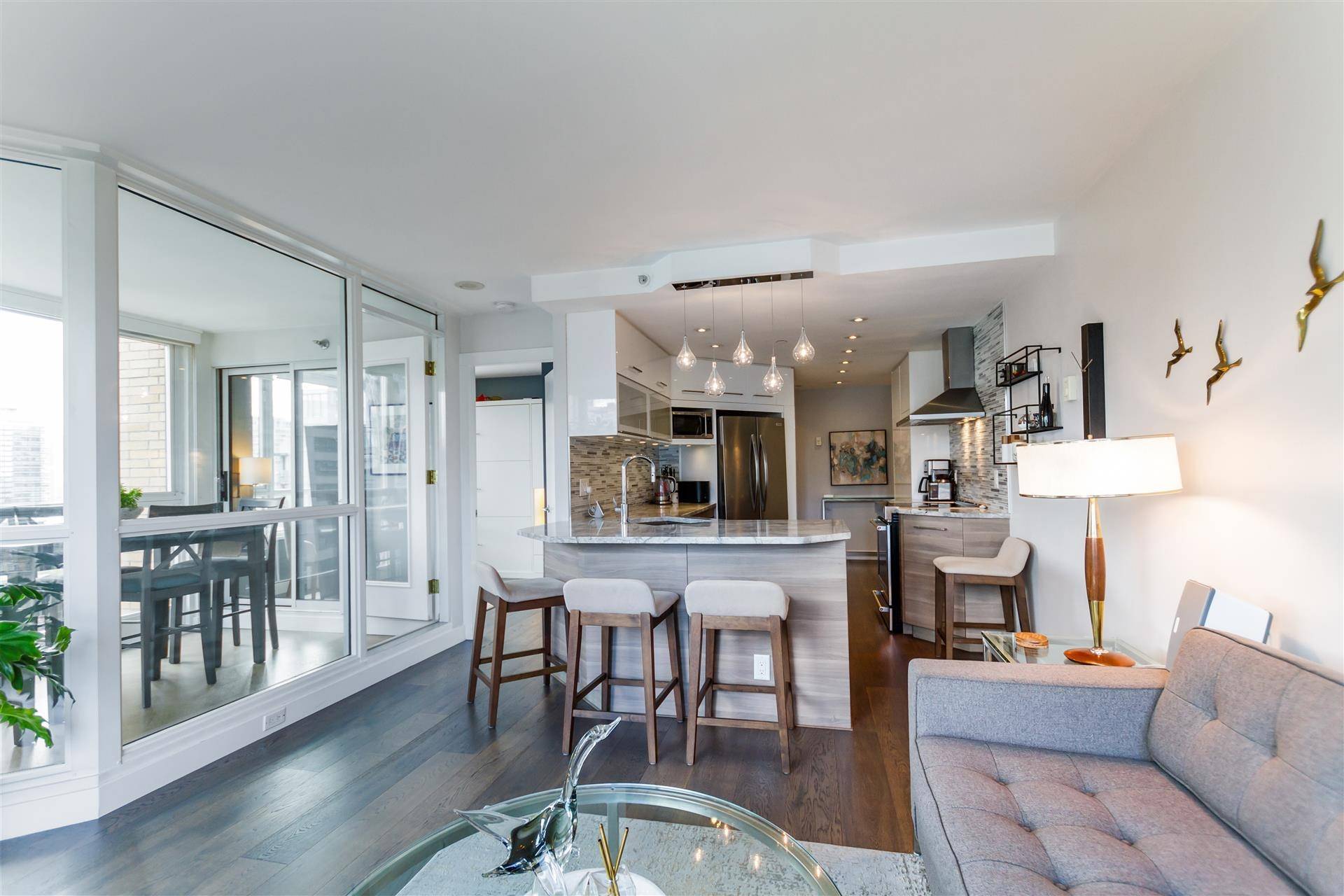 Vancouver, BC V6B 3E6,1188 Richards ST #1203