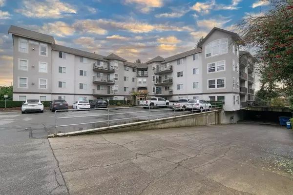 Abbotsford, BC V2S 8G1,33480 George Ferguson WAY #411