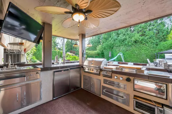 Langley, BC V3A 4N7,4547 Southridge CRES