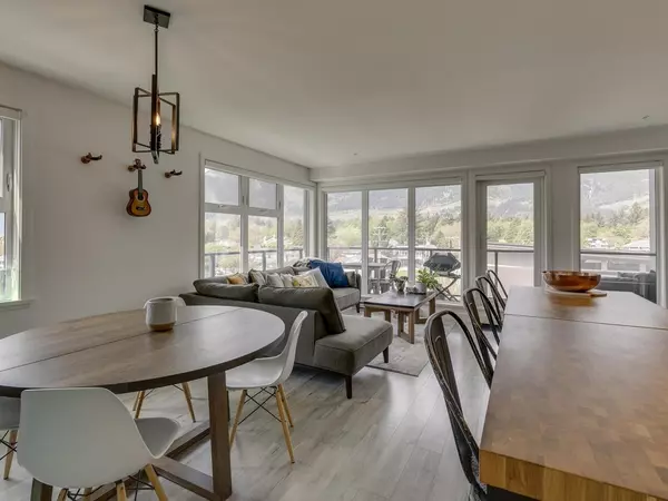 Squamish, BC V8B 0Z8,38013 Third AVE #401