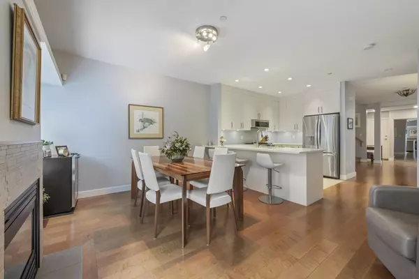 3750 Edgemont BLVD #30,  North Vancouver,  BC V7R 2P8