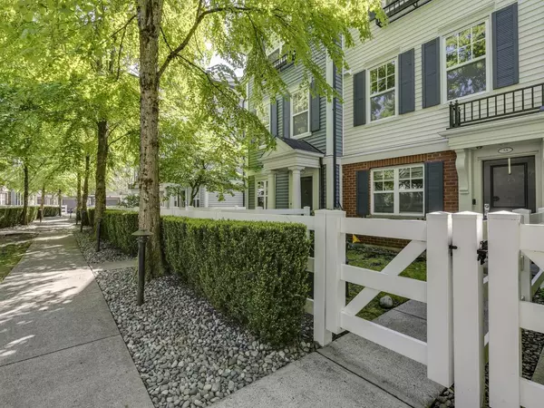 Port Coquitlam, BC V3C 0B2,2495 Davies AVE #58