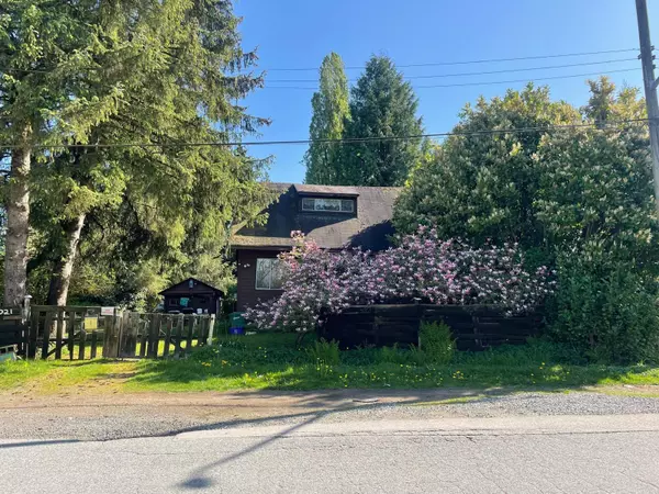 Burnaby, BC V5E 2M3,5021 Claude AVE