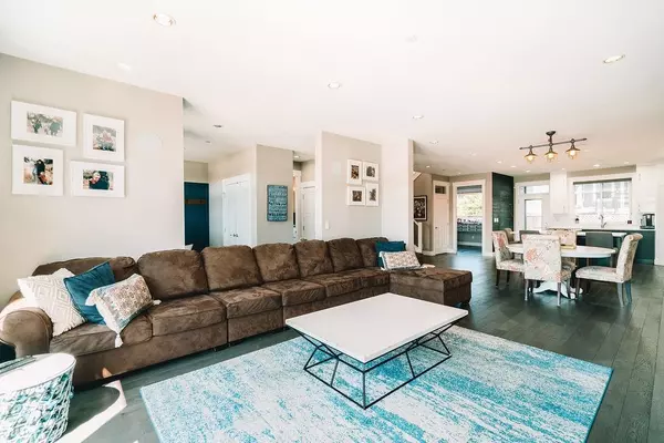 Maple Ridge, BC V2W 0H1,10092 247b ST