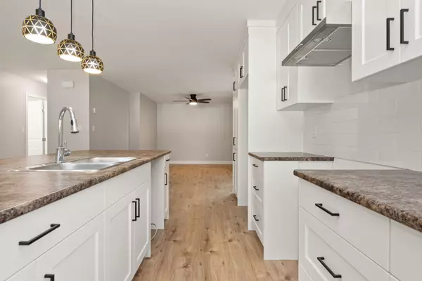 Hope, BC V0X 1L4,840 7th AVE