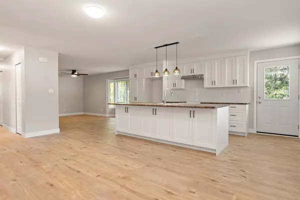 Hope, BC V0X 1L4,840 7th AVE