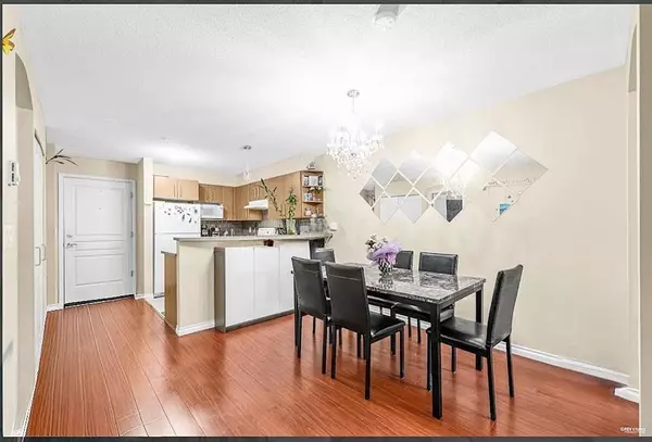 Burnaby, BC V5E 4N8,7330 Salisbury AVE #207