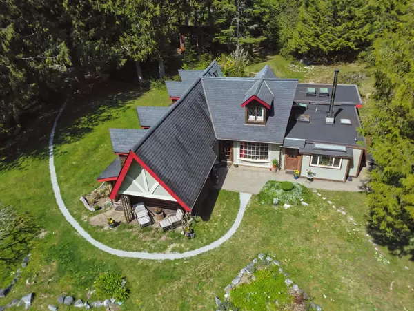 Roberts Creek, BC V0N 2W1,1546 Lockyer RD