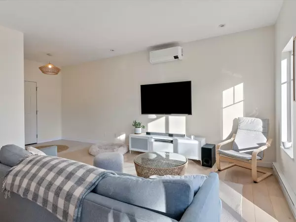 Pemberton, BC V0N 2L0,7458 Dogwood ST