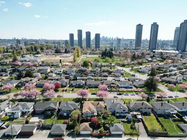 Burnaby, BC V5C 3R7,4819 Fairlawn DR