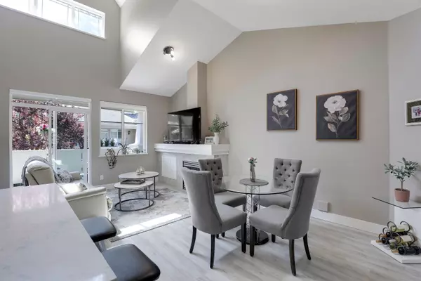 Surrey, BC V4P 3H9,2588 152 ST #58