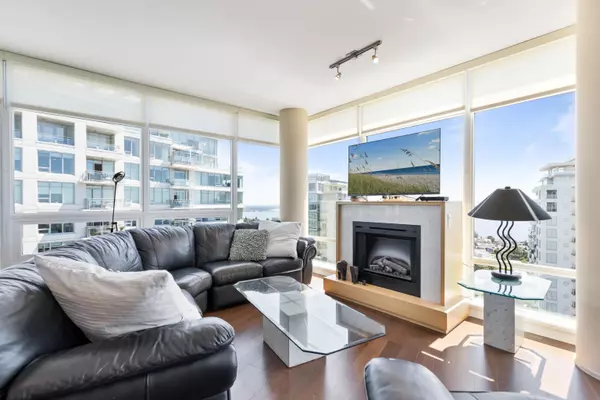 White Rock, BC V4B 0A3,15152 Russell AVE #1401