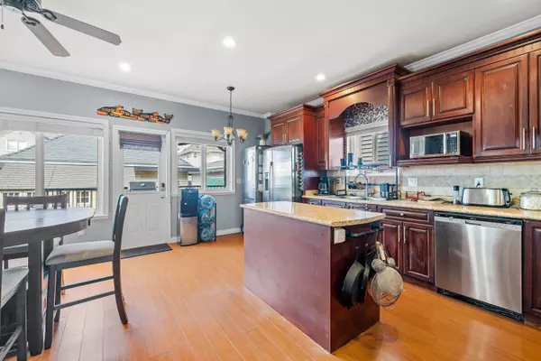 Surrey, BC V4N 5X9,19333 72 AVE