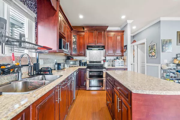 Surrey, BC V4N 5X9,19333 72 AVE