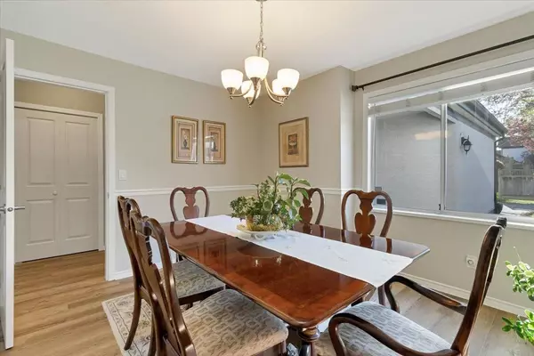 Surrey, BC V4N 3K4,8567 164 ST #2