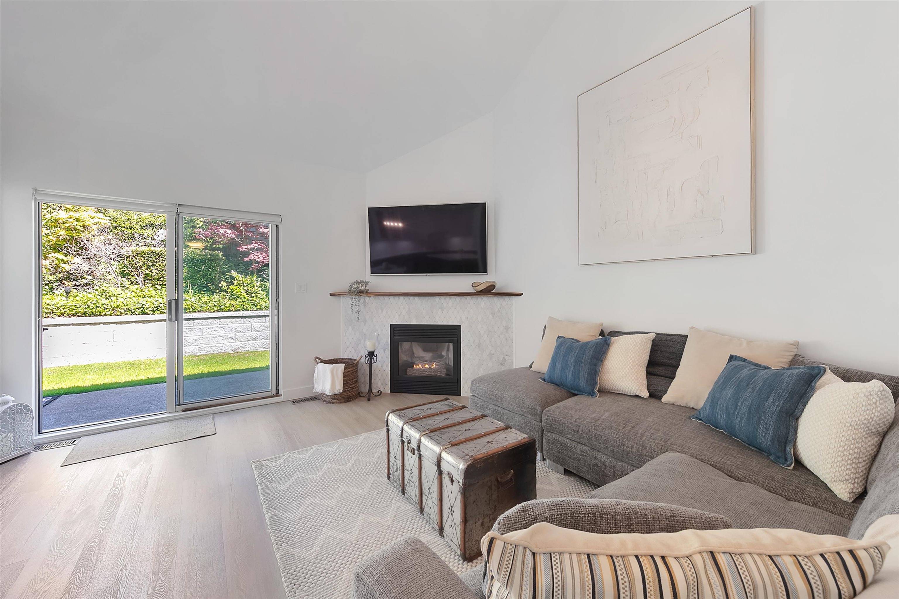 North Vancouver, BC V7H 2Z5,650 Roche Point DR #3