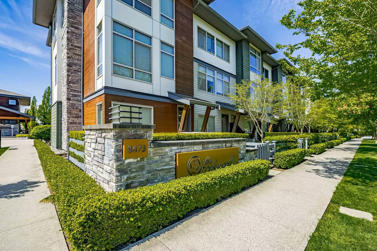 Surrey, BC V4N 6M7,8473 163 ST #49