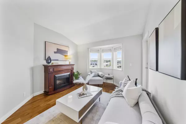 Langley, BC V3A 3X6,19774 56 AVE #316