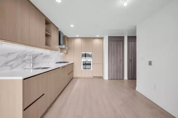 Burnaby, BC V5C 0N1,4880 Lougheed HWY #3705