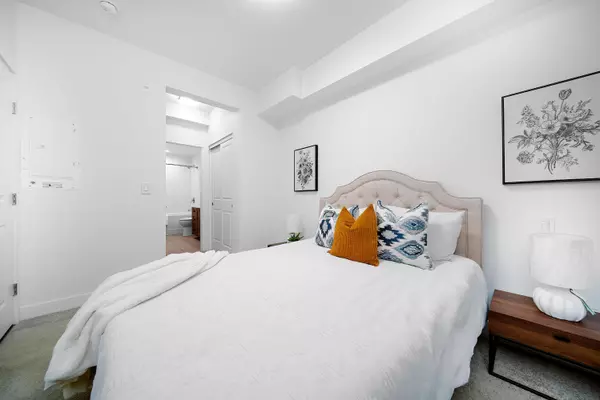 Langley, BC V2Y 3K5,20487 65 AVE #B411