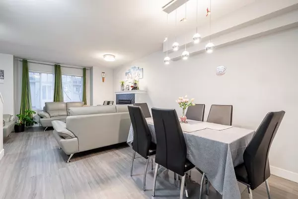 Surrey, BC V3W 1X1,12711 64 AVE #118