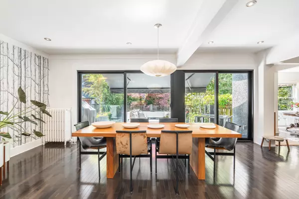 Vancouver, BC V6R 2E4,4678 W 9th AVE