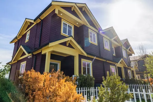 Coquitlam, BC V3K 4L7,235 Lebleu ST #106