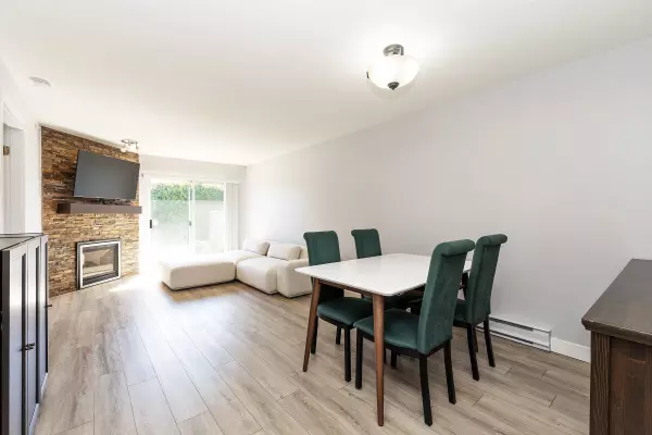 Pitt Meadows, BC V3Y 2J8,19270 119 AVE #9