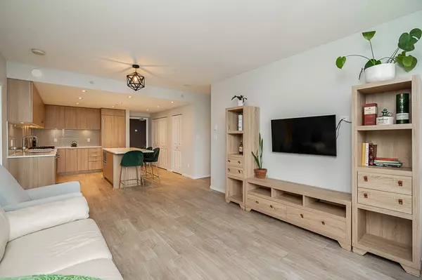 Burnaby, BC V5H 0G8,6638 Dunblane AVE #905