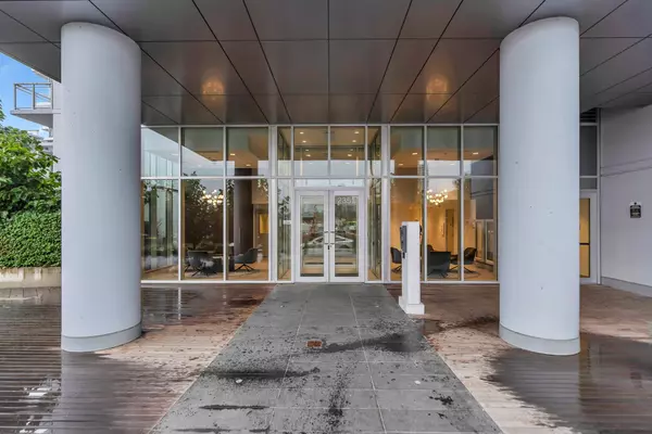 Burnaby, BC V5C 0M2,2351 Beta AVE #509