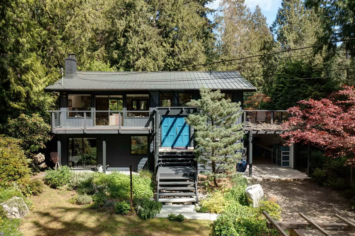 Roberts Creek, BC V0N 2W2,1506 Henderson AVE