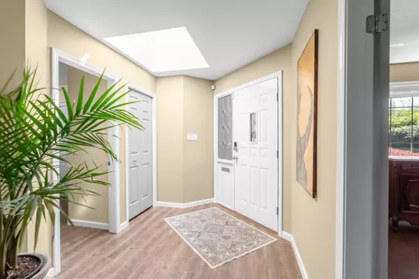 Richmond, BC V7E 1G9,5591 Woodwards RD