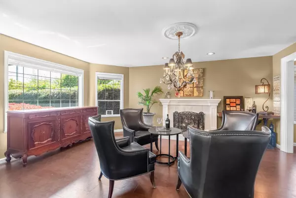 Richmond, BC V7E 1G9,5591 Woodwards RD