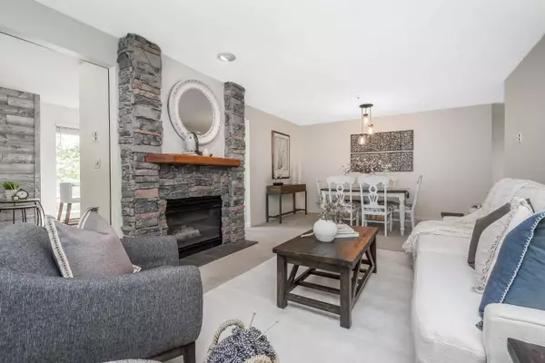 Pitt Meadows, BC V3Y 2N7,19122 122 AVE #206