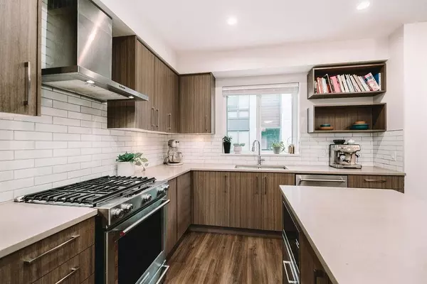 Port Moody, BC V3H 0J9,70 Seaview DR #3