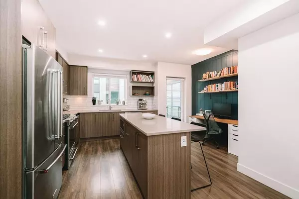 Port Moody, BC V3H 0J9,70 Seaview DR #3