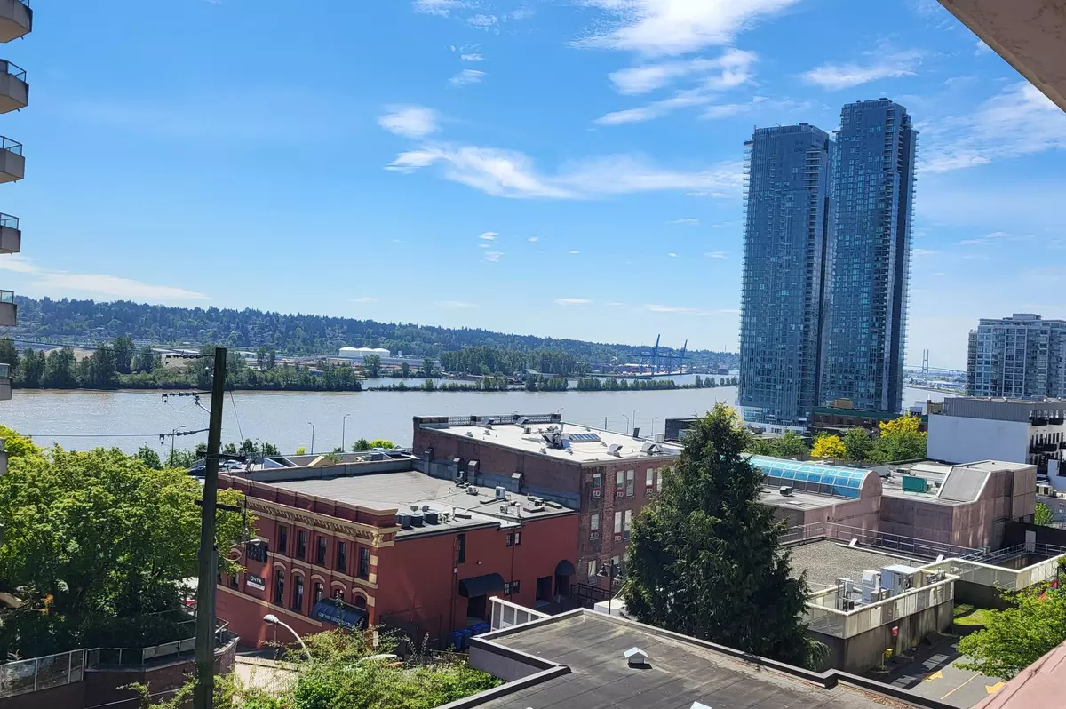New Westminster, BC V3L 5H7,45 Fourth ST #307