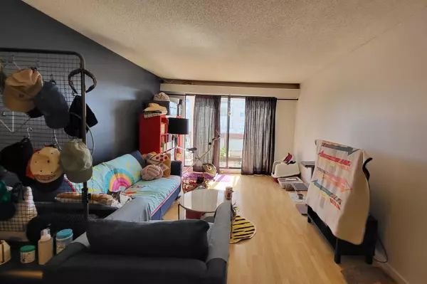 New Westminster, BC V3L 5H7,45 Fourth ST #307