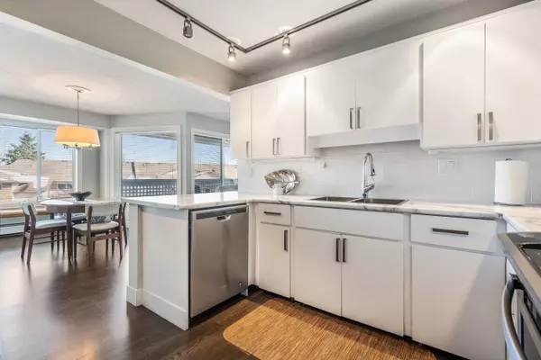 Abbotsford, BC V2S 6S6,32853 Landeau PL #327