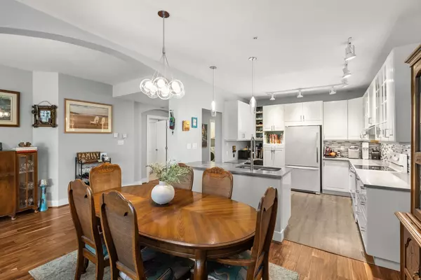 Delta, BC V4K 1R9,4743 W River RD #103