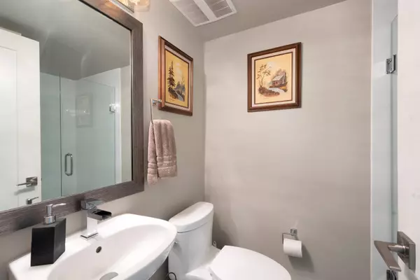 Surrey, BC V3S 6X6,16488 64 AVE #88